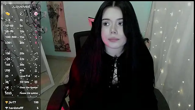 Snapshot of Mona_Esty chatting on March 27, 2026, 8:37 am Mona Esty online show from March 27, 2026, 8:37 am