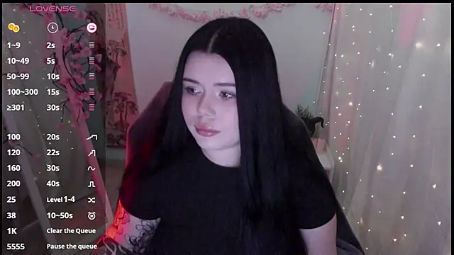 Snapshot of Mona_Esty chatting on March 21, 2026, 8:19 am Mona Esty online show from March 21, 2026, 8:19 am