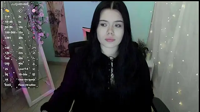 Snapshot of Mona_Esty chatting on April 8, 2026, 6:26 am Mona Esty online show from April 8, 2026, 6:26 am