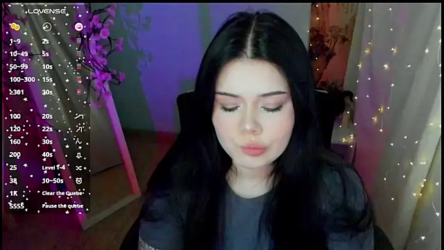 Snapshot of Mona_Esty chatting on April 30, 2026, 9:16 am Mona Esty online show from April 30, 2026, 9:16 am