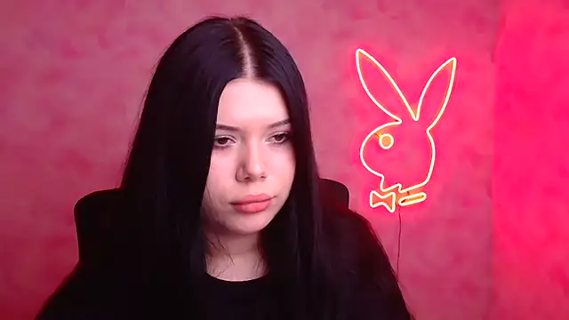 Mona Esty online show from November 26, 2025, 7:03 pm