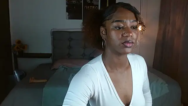 samara roxx online show from October 24, 2025, 3:05 am