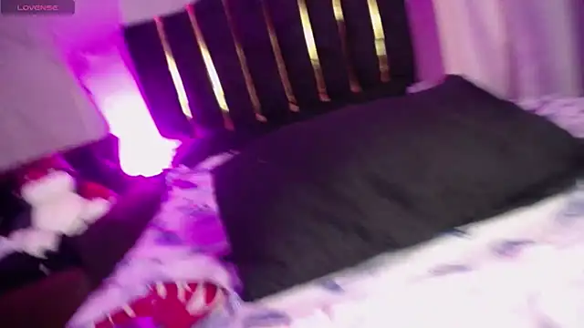 Snapshot of saraa_li chatting on February 28, 2026, 6:35 am saraa li online show from February 28, 2026, 6:35 am