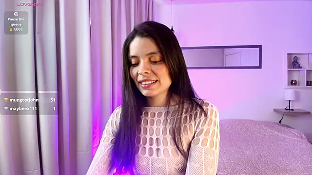 Snapshot of victoria_stern chatting on October 4, 2025, 12:17 pm victoria stern online show from October 4, 2025, 12:17 pm