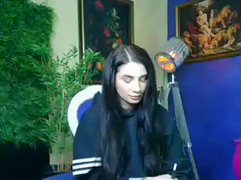 nicolepalmer online show from November 14, 2025, 10:52 am