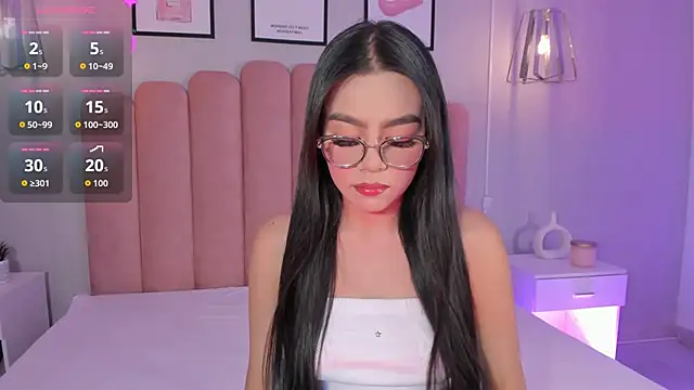 Snapshot of mara_swan_ chatting on November 16, 2025, 4:12 pm mara swan online show from November 16, 2025, 4:12 pm