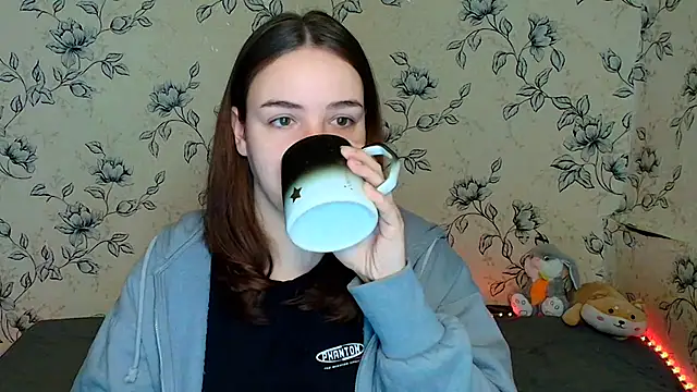 Snapshot of OliviaMontgommery chatting on January 10, 2026, 6:20 am OliviaMontgommery online show from January 10, 2026, 6:20 am