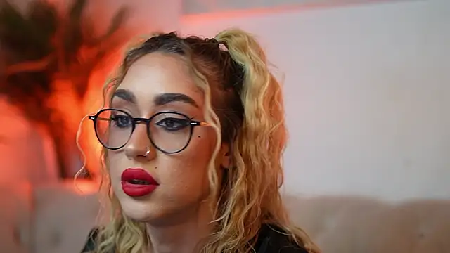 AileenKiss online show from March 9, 2026, 9:40 pm