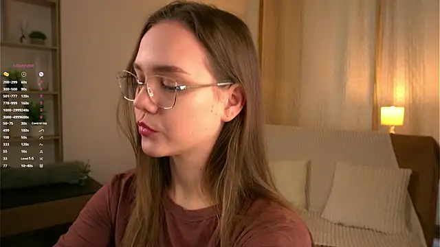 Snapshot of SweetSaraPie chatting on February 8, 2026, 7:17 am SweetSaraPie online show from February 8, 2026, 7:17 am