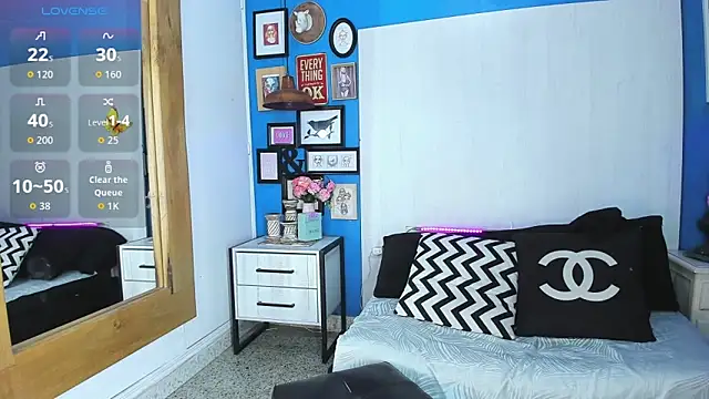 CameronRey  online show from November 21, 2025, 9:36 pm