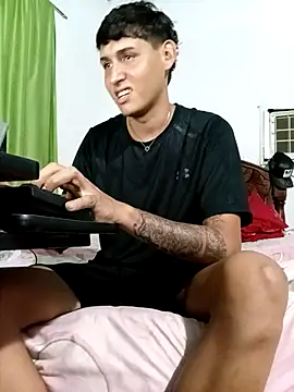 Luisneljc online show from February 18, 2026, 7:10 pm