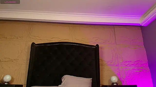 Snapshot of naomi_hill1 chatting on October 10, 2025, 9:04 pm naomi hill1 online show from October 10, 2025, 9:04 pm