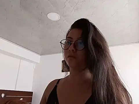 lil mila online show from March 20, 2026, 8:10 pm