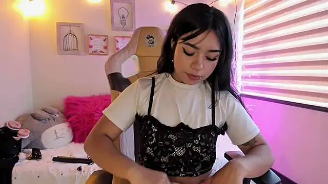 emma soffia online show from March 27, 2026, 10:00 pm