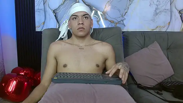 Snapshot of brian_supercock chatting on October 5, 2025, 6:20 pm brian supercock online show from October 5, 2025, 6:20 pm