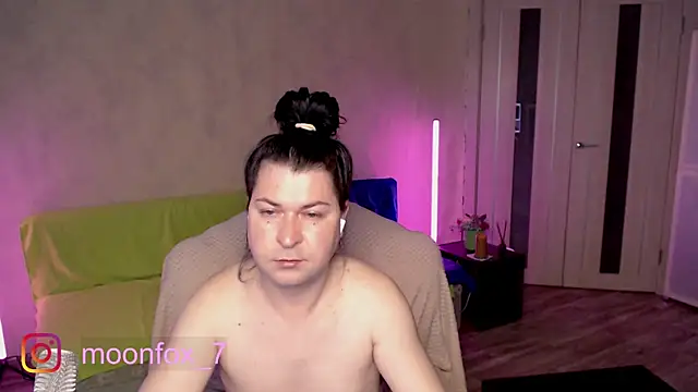 Snapshot of micromouse_mo chatting on May 8, 2026, 1:53 am micromouse mo online show from May 8, 2026, 1:53 am