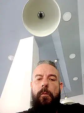 Snapshot of kikecastella chatting on October 3, 2025, 11:45 am kikecastella online show from October 3, 2025, 11:45 am