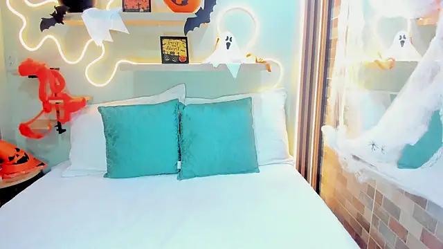 Snapshot of Anie_Rous chatting on October 26, 2025, 3:23 pm Anie Rous online show from October 26, 2025, 3:23 pm