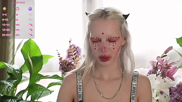 RanyThomson online show from October 17, 2025, 7:55 am