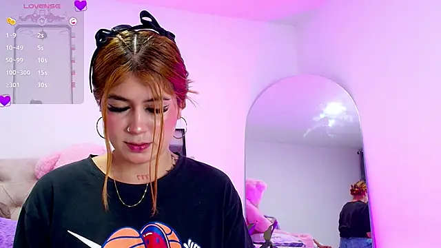 SoofiKiss online show from October 16, 2025, 11:35 pm