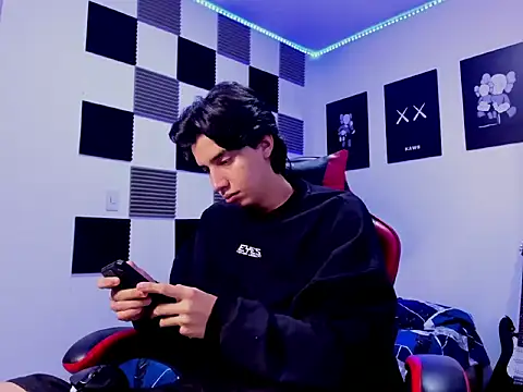 Snapshot of jeycobb chatting on December 3, 2025, 12:04 pm jeycobb online show from December 3, 2025, 12:04 pm