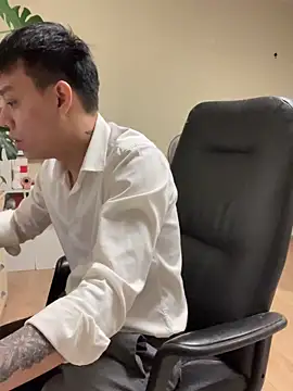 Snapshot of latava chatting on October 29, 2025, 4:17 pm latava online show from October 29, 2025, 4:17 pm