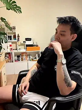 Snapshot of latava chatting on November 1, 2025, 6:46 pm latava online show from November 1, 2025, 6:46 pm