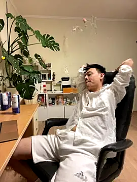 Snapshot of latava chatting on November 3, 2025, 4:21 pm latava online show from November 3, 2025, 4:21 pm