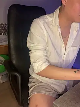 latava online show from December 20, 2025, 6:33 pm