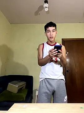 Snapshot of Mrdante23 chatting on October 6, 2025, 12:12 am Mrdante23 online show from October 6, 2025, 12:12 am