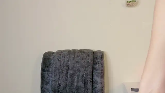 Snapshot of Mia_belmontt chatting on November 7, 2025, 8:02 pm Mia belmontt online show from November 7, 2025, 8:02 pm