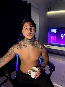 Snapshot of RealGdiass chatting on January 9, 2026, 10:28 pm RealGdiass online show from January 9, 2026, 10:28 pm