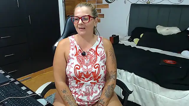Snapshot of perlagoloza05 chatting on May 29, 2026, 3:34 am perlagoloza05 online show from May 29, 2026, 3:34 am