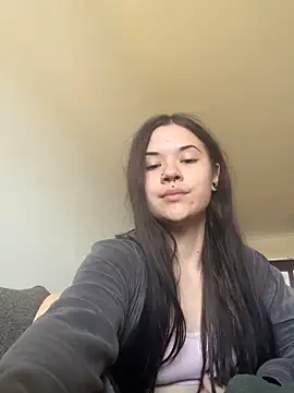 Snapshot of Jynx420friendly chatting on March 25, 2026, 6:18 pm Jynx420friendly online show from March 25, 2026, 6:18 pm