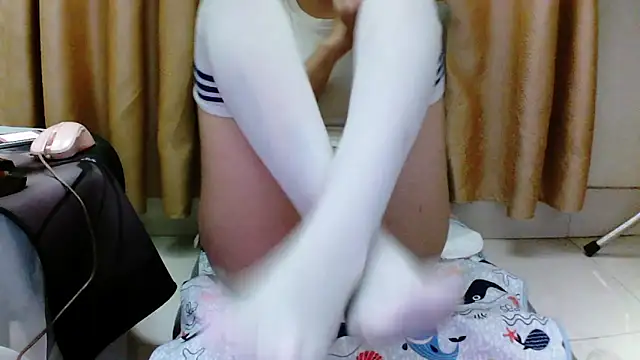 Snapshot of Minatasuka chatting on November 3, 2025, 9:02 am Minatasuka online show from November 3, 2025, 9:02 am