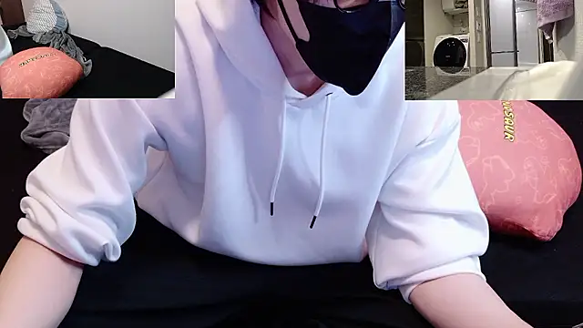 Snapshot of Mr_MatchApp_Jr chatting on October 28, 2025, 7:07 am Mr MatchApp Jr online show from October 28, 2025, 7:07 am