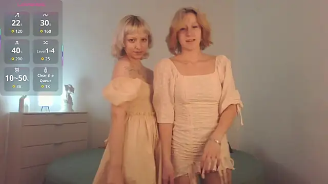 LollyMi online show from October 17, 2025, 1:46 pm