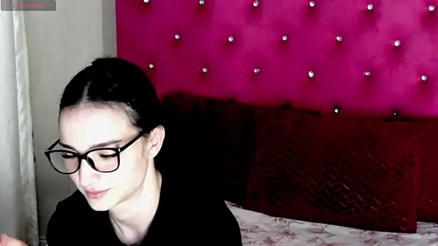 KimmySprinkles online show from October 10, 2025, 7:25 pm