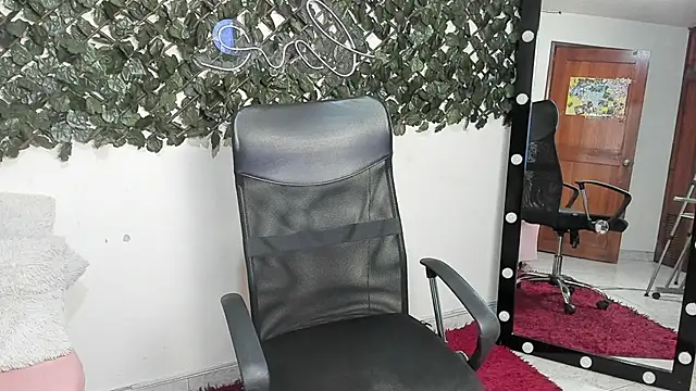 Snapshot of Samanta_Ortiz chatting on November 20, 2025, 7:58 pm Samanta Ortiz online show from November 20, 2025, 7:58 pm