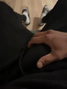 Snapshot of 4dagals chatting on April 16, 2026, 4:35 am 4dagals online show from April 16, 2026, 4:35 am