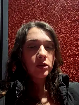 Snapshot of MayaVonDe chatting on November 15, 2025, 4:00 pm MayaVonDe online show from November 15, 2025, 4:00 pm