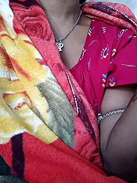 Hotty-romi3 online show from November 5, 2025, 3:53 am