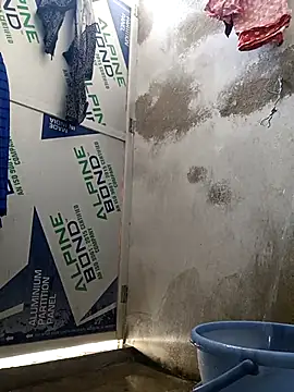 Hotty-romi3 online show from October 15, 2025, 6:33 am