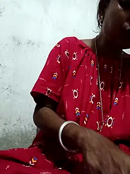 Hotty-romi3 online show from October 20, 2025, 3:01 pm