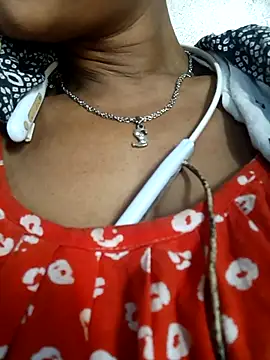 Hotty-romi3 online show from November 20, 2025, 6:58 am