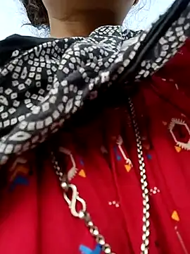 Hotty-romi3 online show from October 17, 2025, 2:48 am