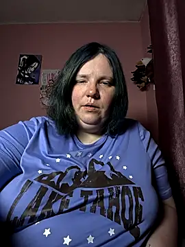  alexandra ray  online show from April 23, 2026, 10:44 am