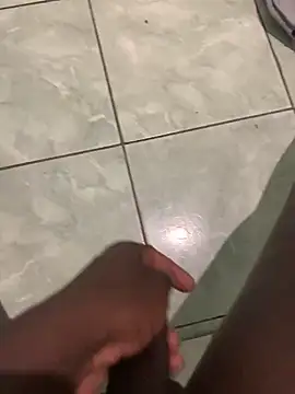 Snapshot of Dark_vains chatting on October 10, 2025, 9:48 pm Dark vains online show from October 10, 2025, 9:48 pm