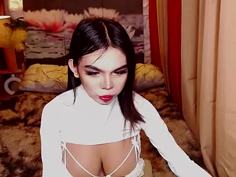 TWINKTRANSSHANEL online show from November 8, 2025, 4:38 am