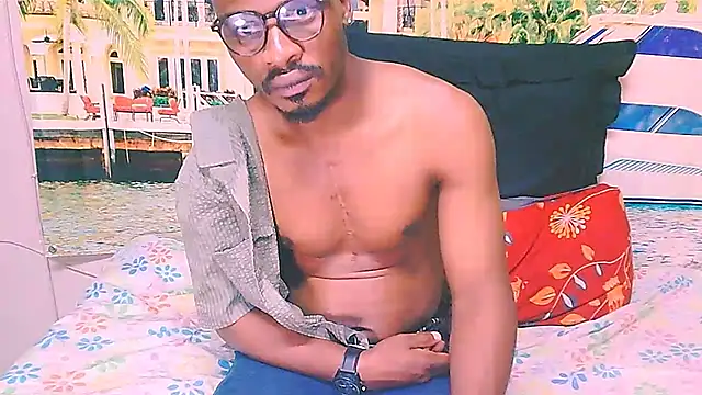 EbonyTiger69 online show from April 17, 2026, 6:22 pm